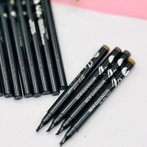 هاشور ابرو 4 خط ماژیکی گارنیر Garnier | ماندگاری بالا و ضد آب | اصل از گلاموناشاپ