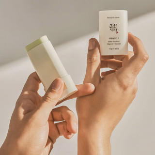 ضد آفتاب استیکی بیوتی اف جوسان Beauty of Joseon | SPF50+ | سبک، ماتکننده و کنترلکننده چربی | اصل از گلاموناشاپ