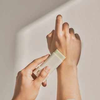 ضد آفتاب استیکی بیوتی اف جوسان Beauty of Joseon | SPF50+ | سبک، ماتکننده و کنترلکننده چربی | اصل از گلاموناشاپ