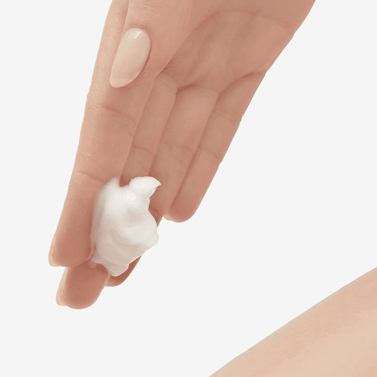 خرید لوسیون بدن نوتروژینا Neutrogena مدل Visibly Renew اصل از گلاموناشاپ با ضمانت اصالت کالا