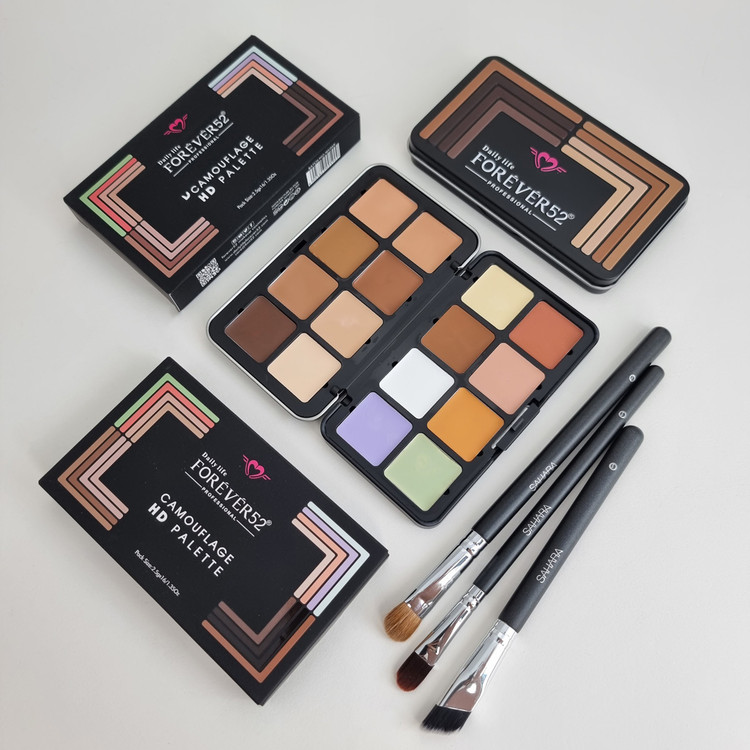 پالت کانسیلر و کانتور فوراور ۵۲ مدل CHP001 | پوشش حرفهای و بینقص برای چهرهای یکدست | اصل از گلاموناشاپ با ضمانت اصالت کالا