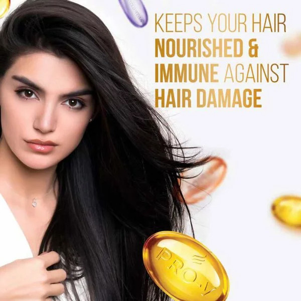 بافت کرمی و غنی ماسک روی دست.