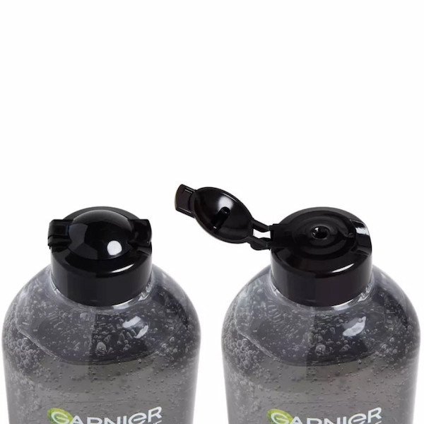 بافت و ظاهر میسلار واتر زغالی گارنیر