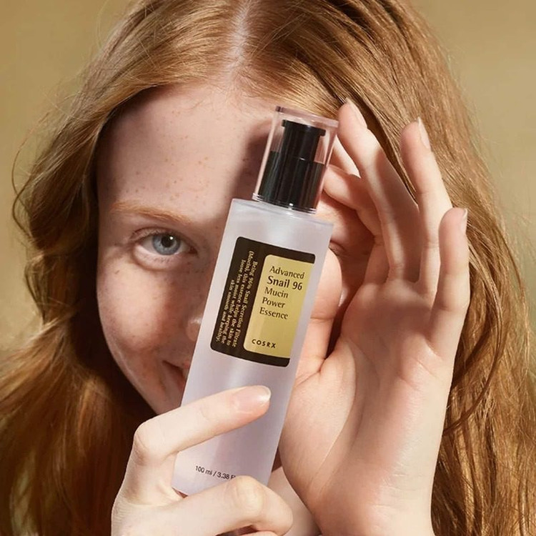 اسنس ترمیمکننده حلزون کوزارکس COSRX Advanced Snail 96 Mucin | آبرسان و بازسازیکننده قوی پوست | حجم 100 میل | گلاموناشاپ