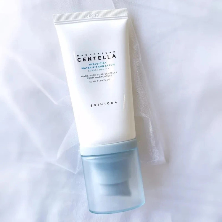 ضد آفتاب سنتلا Centella Hyalu Cica Water SPF | آبرسان و محافظ قوی پوست + بافت سبک | حجم 50 میل | گلاموناشاپ