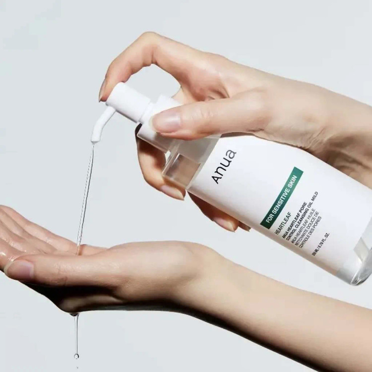 روغن شوینده آنوا ANUA Heartleaf Pore Control Cleansing Oil | کنترل منافذ، تسکیندهنده و پاککننده آرایش | مناسب پوست حساس و مستعد جوش حجم 200 میل | گلاموناشاپ